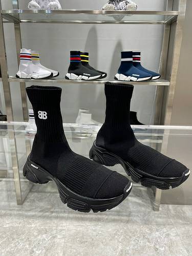 Picture of Balenciaga Shoes Men _SKUfw104572030fw